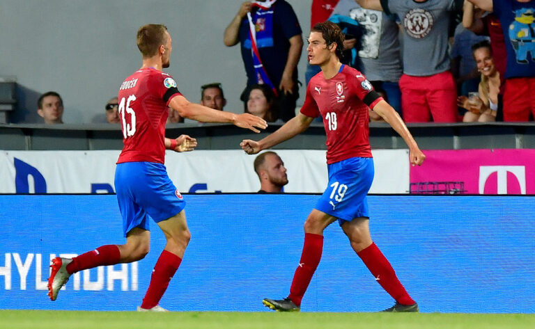 6 českých hráčů, kteří hrají o velký přestup