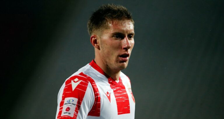 Konflikt pražských S! Spartu i Slavii okouzlil záložník Crvene Zvezdy