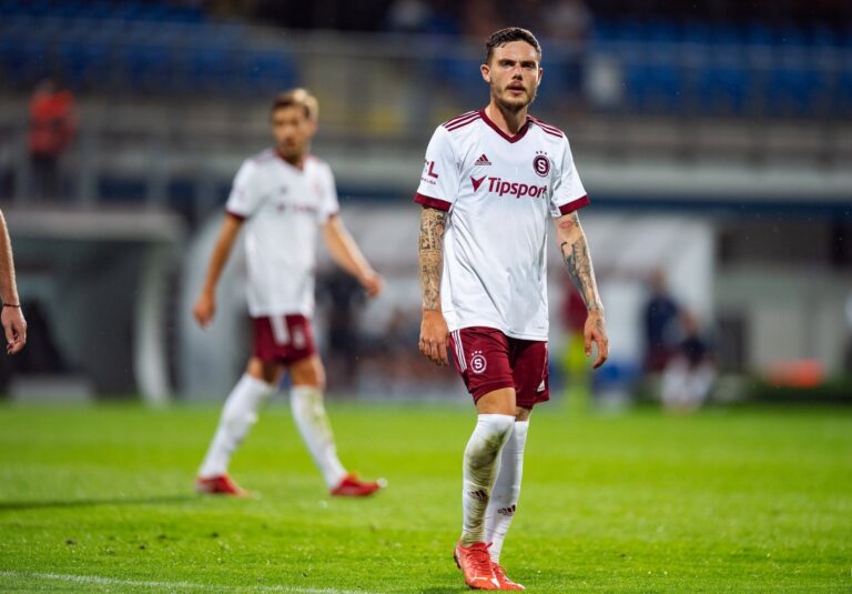 Na druhé koleji. Karlssona čekají na Letné rozhodující měsíce