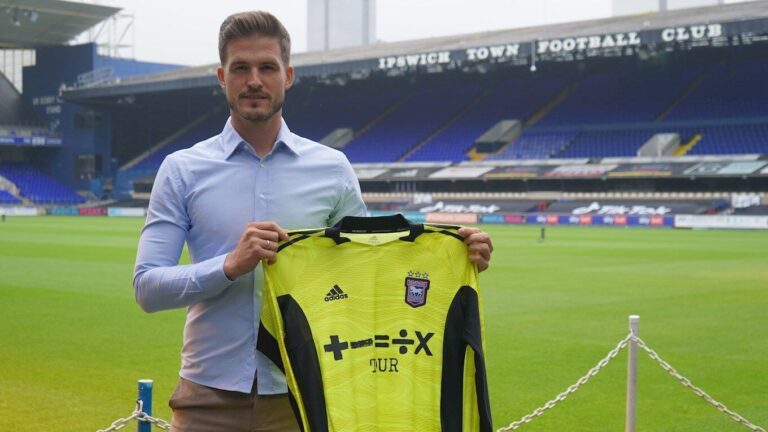 Hladký pokračuje v pouti po Britských ostrovech. Jak se mu zatím daří?