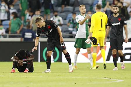 Slavia v krizi! Smůla se sešívaným dál lepí na paty
