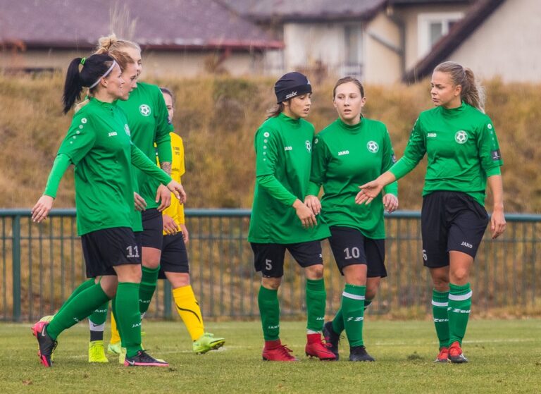 V Příbrami mají jasno! Ženská patří k plotně, ne na hřiště