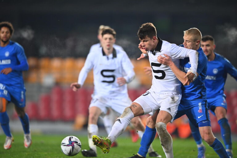 Další zájemci o Hložka! Sledují ho německé velkokluby