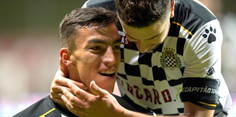 Musa v ráži! Tři góly v řadě, Benfica na obzoru, ale i možný návrat