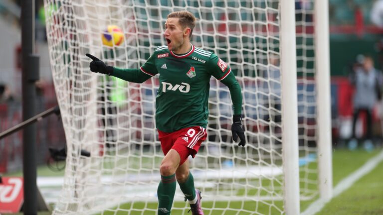 Sporný debut Kuchty v Rusku. Rozhodl, podle soupeře ale neměl hrát