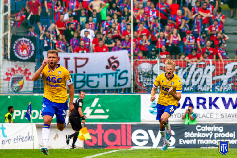 Trubač: Chtěli jsme Plzeň uštvat. Staněk na mě řval, ať kopu doprostřed, tak jsem to tam kopnul