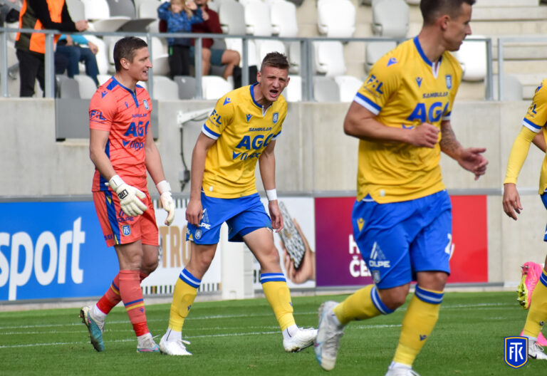 Teplice kosí zranění. Opět dohrávaly se dvěma stopery na hrotu