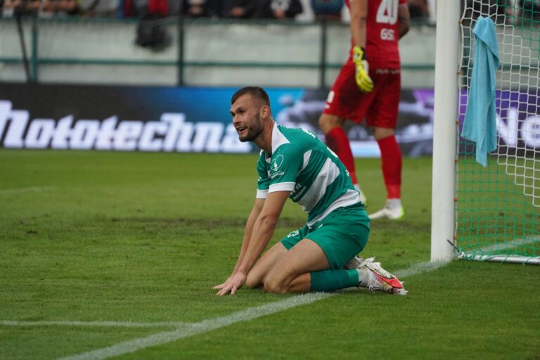 Jánošík Erik Prekop spasil Bohemku. Karviné to v Ďolíčku nejde