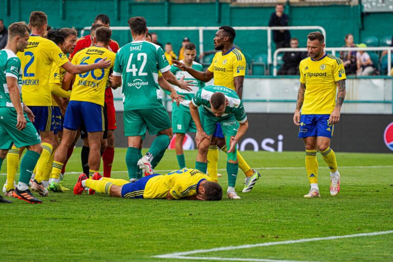 Zdržování a cenná remíza Zlína v Ďolíčku