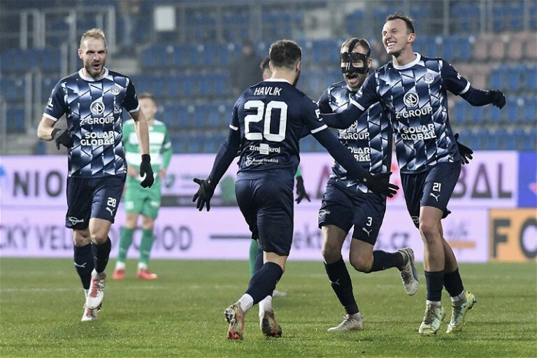 Padají góly, něco si přejte. Slovácko přejelo Bohemians 5:2