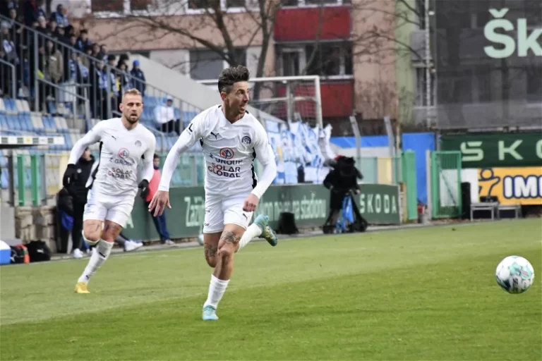 Slovácko stále neporazitelné. Boleslav pálí šance