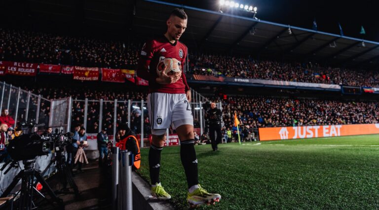 Zuřivý Sparťan: Lichotivě, či nelichotivě? Sparta dostala nařezáno