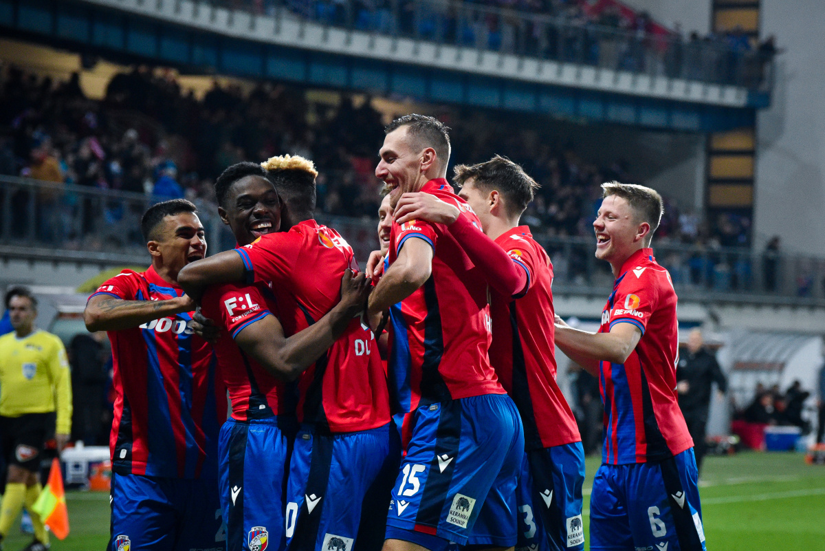 Plzeň setnula Spartu a promlouvá do boje o titul