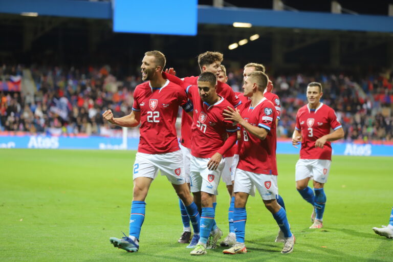 Češi nepřesvědčili, přesto slaví. Odepsaný Barák hrdinou