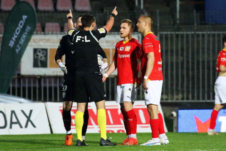 Profesionální fotbal v Brně zastoupený pouze Líšní? Zbrojovka pro to dělá maximum