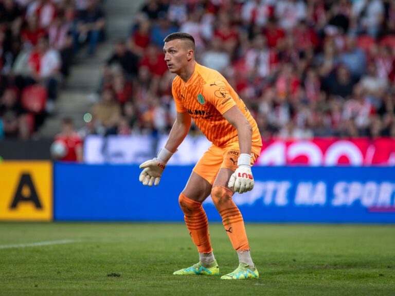 Brankáři už nejsou tolik chráněni rozhodčími, říká gólman Bohemians Soukup