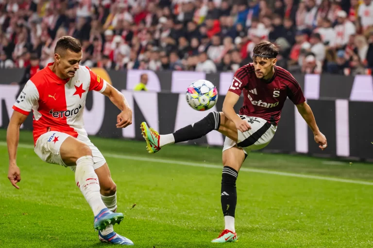 Zuřivý Sparťan: Pecky uplynulého týdne. Sparta ve Stuttgartu, pád na ústa a víkend plný derby
