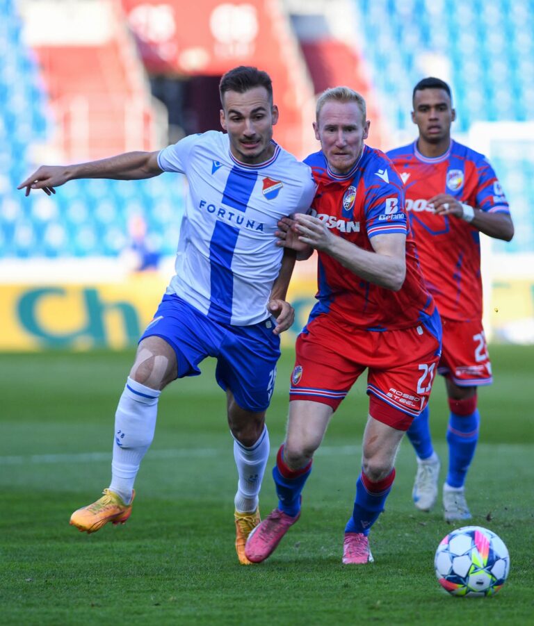 Souboj o třetí místo ovládla Plzeň. Neporazitelnost Baníku v domácích utkáních skončila.