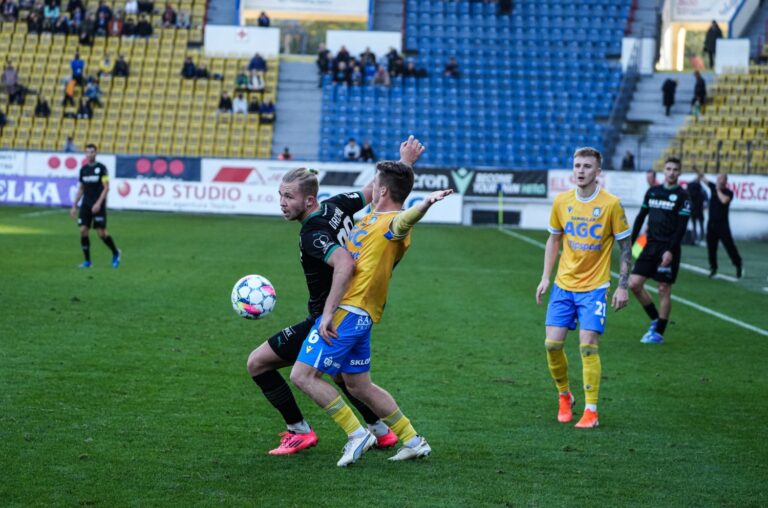 Hlasy z klokaní kapsy: Matoušek s Drchalem zajistili výhru v Teplicích. Přispěl k ní i legendární Pepa!