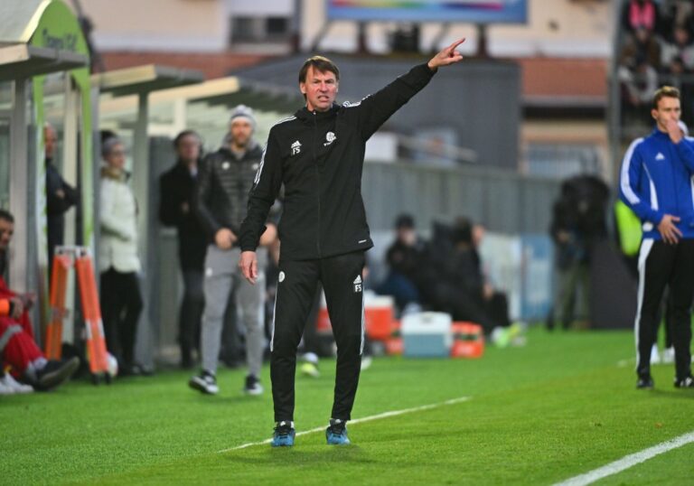 V Pardubicích se střetly poslední dva týmy tabulky. Dynamo se prvního vítězství opět nedočkalo