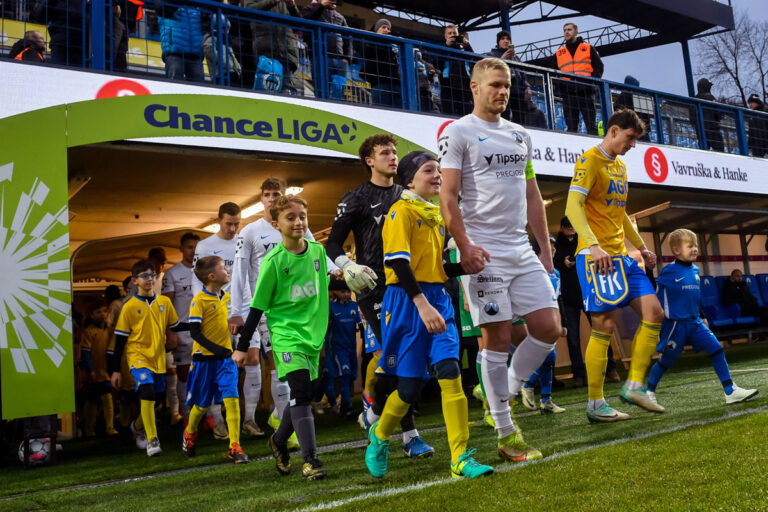 Ozvěny z Ještědu: Liberec znovuobjevil střelecký prach a poradil si s neoblíbenými Teplicemi