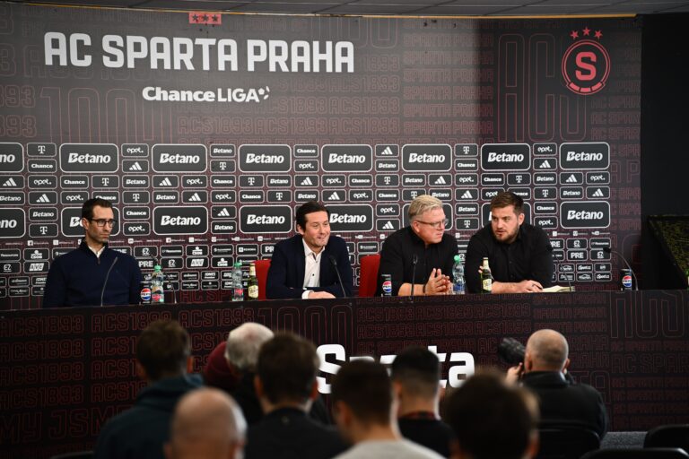 Zuřivý Sparťan: Pecky uplynulého týdne. Když se dva bossové hádají, (ne)naděje sparťanského fandy a přestupy roku