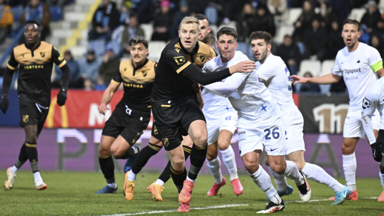 Baník Ostrava vyhrál nad Slovanem Liberec, přestože sudí Machálek přehlédl jasný zákrok na červenou