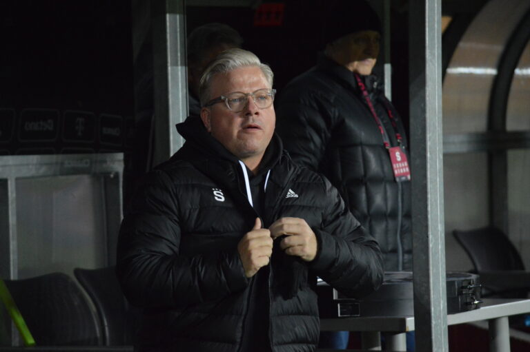 Zuřivý Sparťan: Pecky uplynulého týdne – Sparta (opět) na kolenou, hon na Švanciho a jedna devatenáctka EURO ne(u)dělá