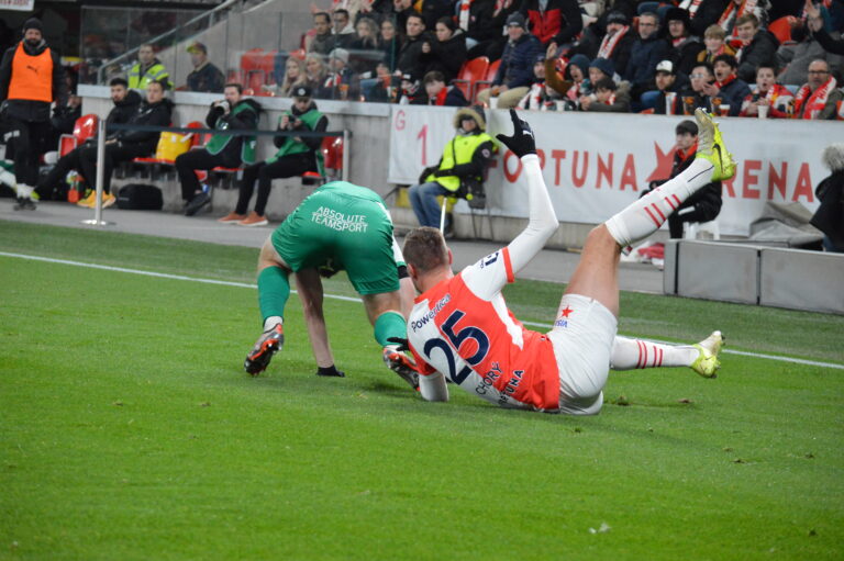 Menu z Edenu: Slavia hraje kontrolovanou nudu. S tou to ale v Lize mistrů nepůjde