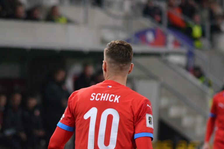 Skončí Schick a Kovář v Leverkusenu? Odchod by měl smysl u obou