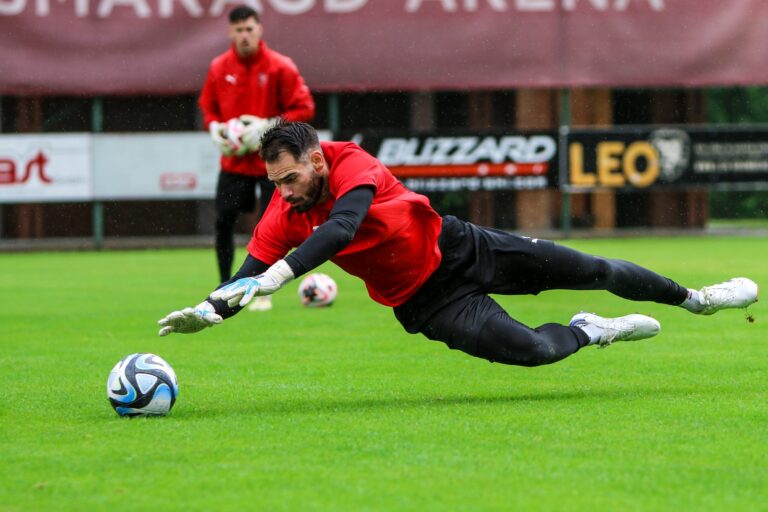 Vindahl potápí Spartu, ta už hledá náhradu