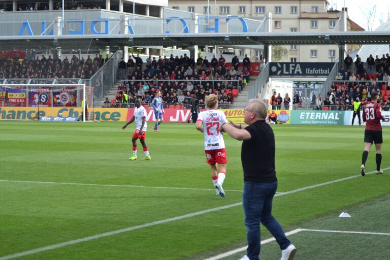 Zuřivý Sparťan: Pecky uplynulého týdne – Sparta skutečně čtvrtá, Schick prý do Anglie a Svědík to v Brně rozsvítil