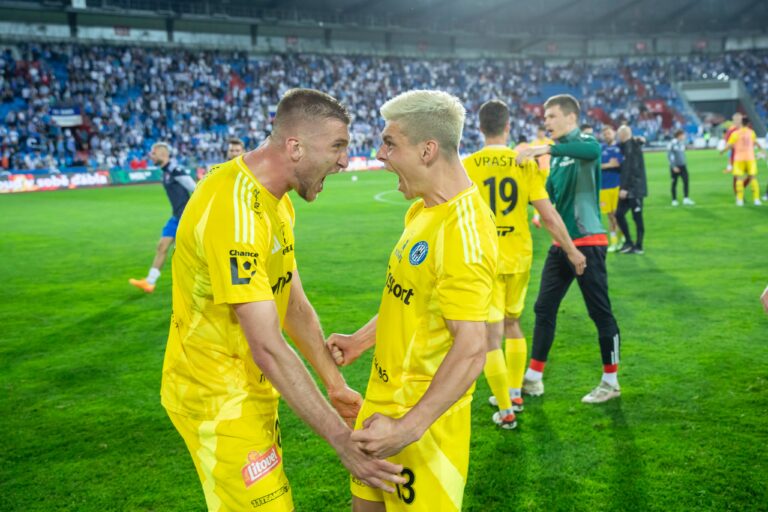 Derby v MOL Cupu ovládly emoce. Baník prohrál s Olomoucí a rozplynul se mu sen o poháru.