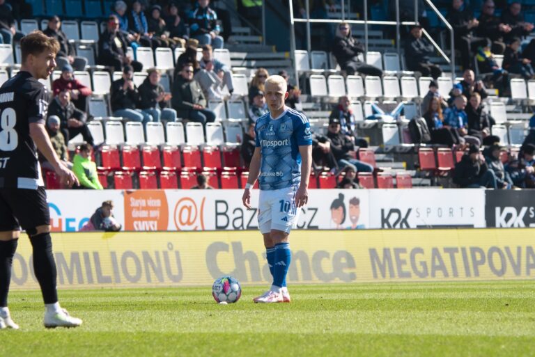 Sparta čistí kabinu, Baník loví posily: Přestupová horečka začíná