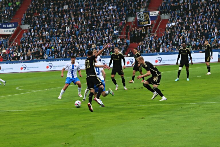 Zuřivý Sparťan: Pecky uplynulého týdne – Sparta bez poháru, Sparta hledá dno (a trenéra) a finále ve středu (to nevymyslíš)