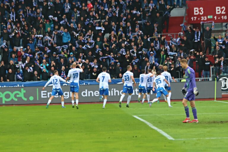 Baník v dramatickém utkání porazil Spartu 3:2. Rozdílovým střelcem se stal Kohút.