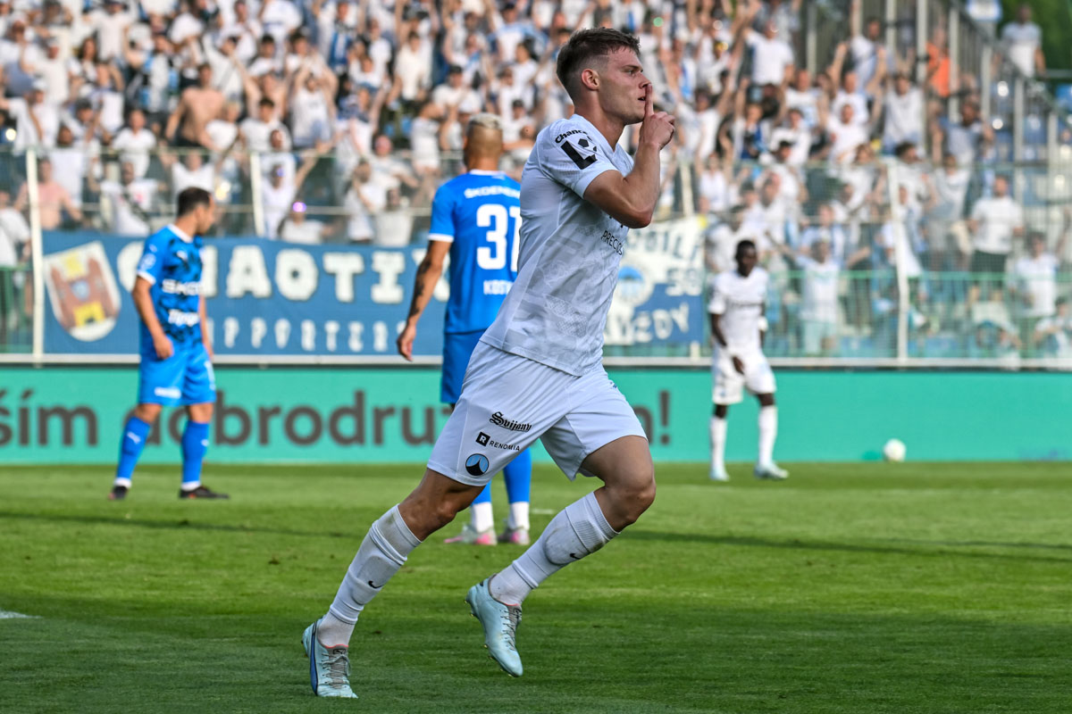 Proč by měla Sigma chtít Mahmiče, Maška a Stránského? A proč by je Slovan neměl pouštět?