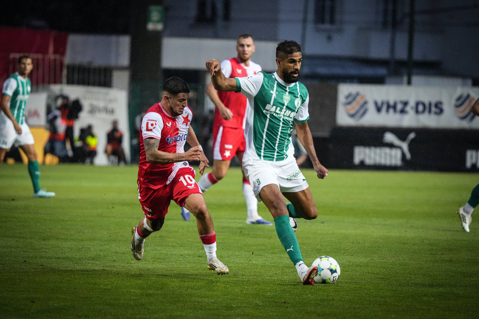 Hlasy z klokaní kapsy: Palič Drchal! Bohemka bojovala, zranitelnou Slavii však o body neobrala