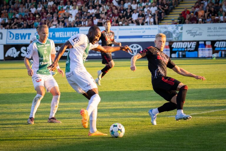 Nulový posun a ztráta hned v první zápase. Sparta protáhla sérii bez výhry