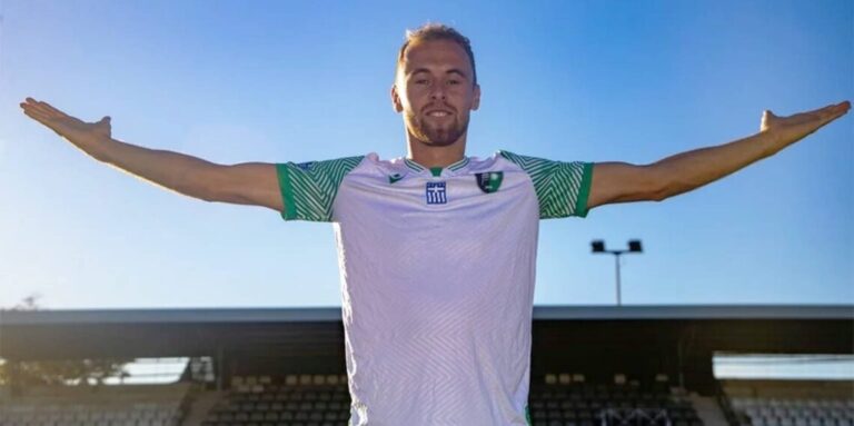 Martin Hašek vyvrátil spekulace o návratu na českou půdu. Pokračuje jeho fotbalové putování