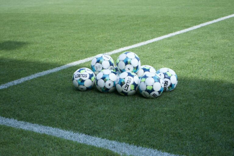 Nová éra českého fotbalu: Bohatí majitelé mění transferový trh