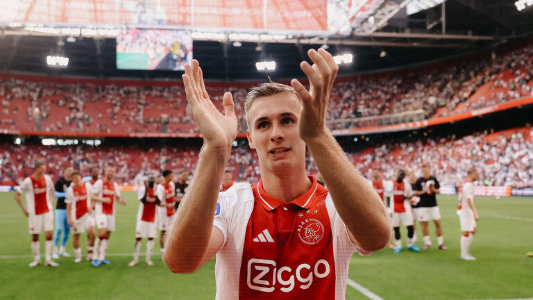 Čilý ruch mezi Ajaxem a Spartou – Mannsverk hledá štěstí v Praze