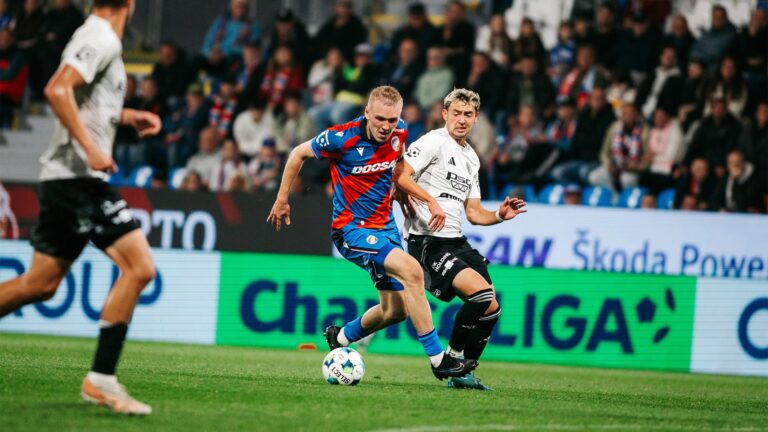Plzeň završila zmar domácí porážkou. Dnes skončili po vzájemné dohodě trenéři Koubek s Trousilem