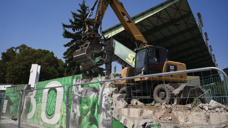 Rekonstrukce Ďolíčku: Pokračuje oprava stoky. Hotovo má být do konce roku