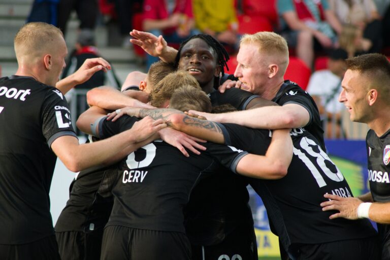 Z Říma k panelákům! Plzeň zachraňovali Durosinmi a Červ proti nadšencům z Nových Sadů