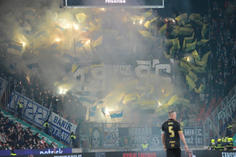 Rasismus v českém fotbale stále nevymizel. Naposledy se řeší incident s fanoušky Baníku Ostrava