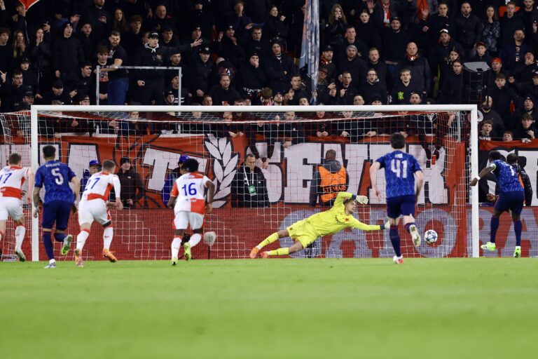 Jasné vítězství Arsenalu nad Slavií. Zápas ovšem přinesl několik diskutabilních momentů