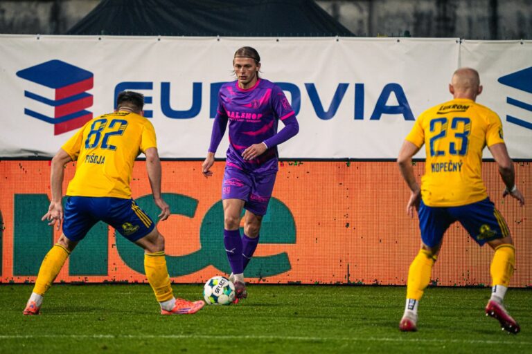 Hlasy z klokaní kapsy: Klokani ukončili čekání na výhru. Loupili ve Zlíně