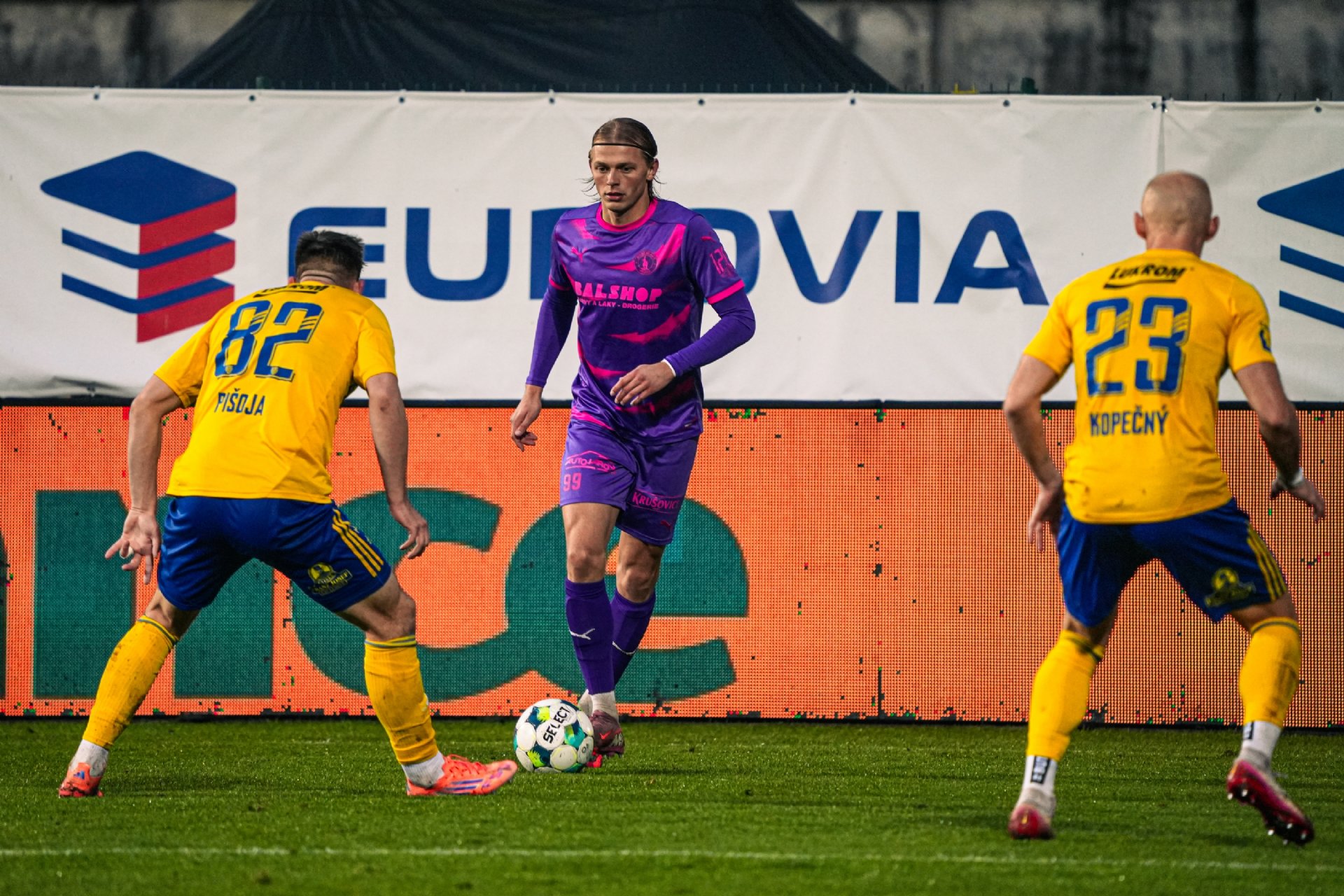 Hlasy z klokaní kapsy: Klokani ukončili čekání na výhru. Loupili ve Zlíně