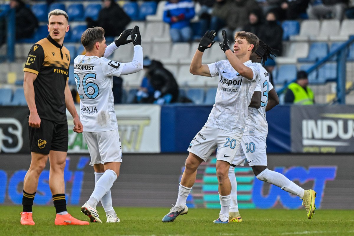 Slovan si nebezpečně koledoval. Nakonec však domácí neporazitelnost uhájil